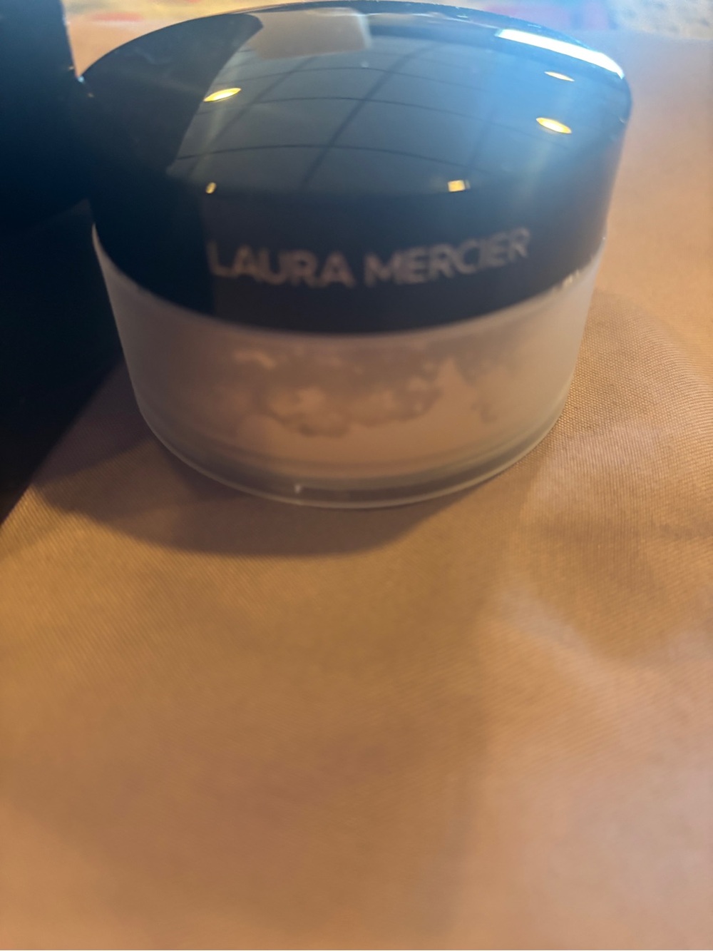 laura mercier Loose Setting Powder translucent never opened - Picture 3 of 7